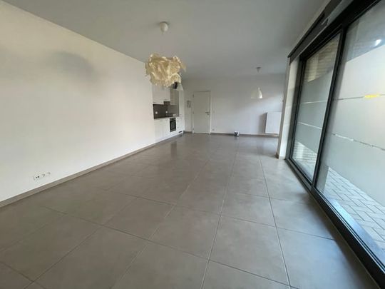 Appartement te huur - Photo 1