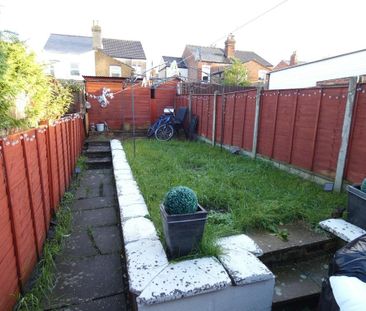 2 bedroom terraced house to rent - Photo 6