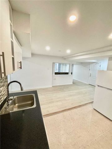 For Lease - 432 Sydor Court Unit# Lower, Newmarket, Ontario - Photo 5