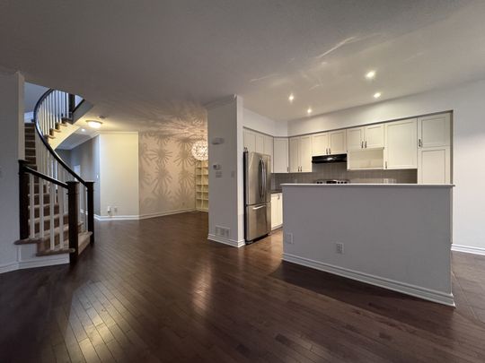 For Lease - 40 Torbec Avenue, Kanata, Ontario - Photo 1