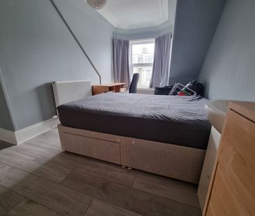 6 Bed Terraced House, Calsayseat Road, AB25 - Photo 5