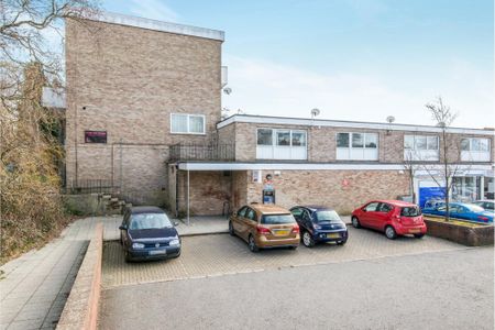 2 bedroom maisonette to rent Ashdown Road, Chandler's Ford, Eastleigh, SO53 - Photo 4
