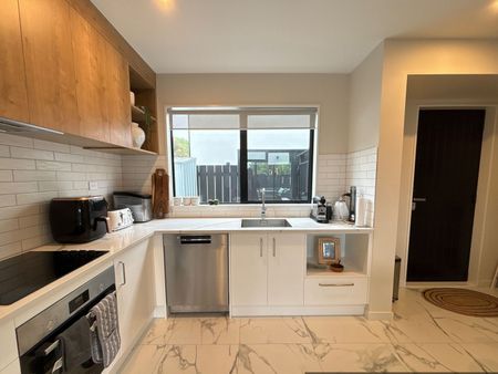 4/140 Saint Albans Street, Saint Albans, NZ 8014 - Photo 3