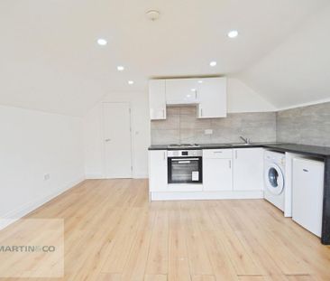 1 bedroom apartment to rent - Photo 2