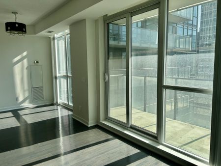 For Lease - 770 Bay Street Unit# 901, Toronto, Ontario - Photo 3