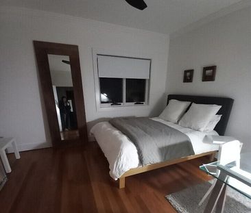 Hurlstone Park - Photo 6