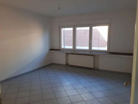 renoviert: gut aufgeteilte 2,5 Zi. Wohnung - Foto 2