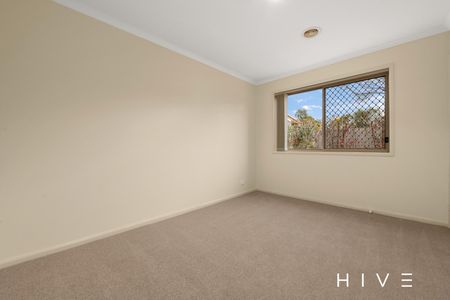 18 Clemenger Street, Nicholls ACT 2913 - House For Rent | Domain - Photo 2