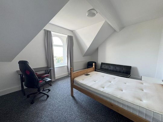 3 bedroom apartment to rent - Photo 1