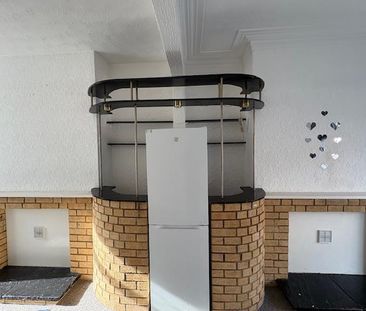 2 bedroom house to rent - Photo 1