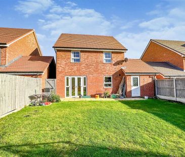 3 bedroom detached house to rent - Photo 6