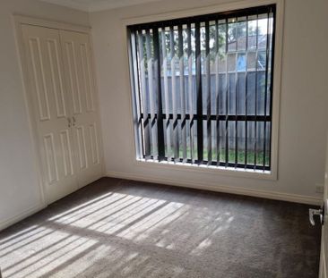 Spacious 3-Bedroom Unit in East Albury - Ideal Location! - Photo 2