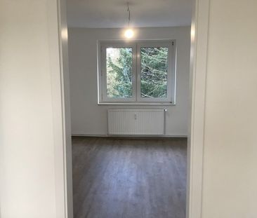 Etwas besonderes: ansprechende 2-Zimmer-Wohnung mit Balkon, sofort ... - Photo 4