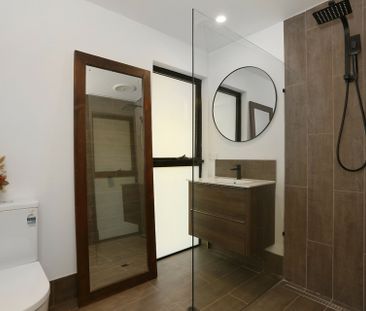 CHARMING 3 BEDROOM DUPLEX - Photo 3