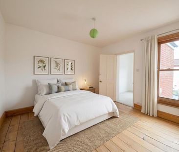 3 bedroom terraced house to rent - Photo 3