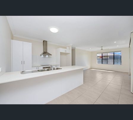 4 Summerlake Circuit, Idalia, Qld 4811 - Photo 1