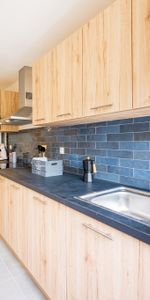 Location Appartement 1 pièce 76m² ST DENIS 97400 - Photo 3