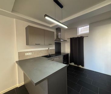 Location Appartement 1 pièce 27m² TOURVES 83170 - Photo 5