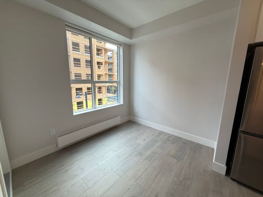 Brand New And Well-Kept Condo - Photo 1