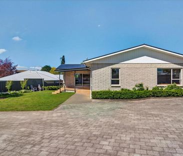 Relaxed Living Close to Schools and Guthrie Park - Photo 4