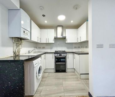 3/4 Bedroom House - High Wycombe - Photo 2