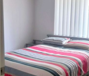 Collingwood Park - Photo 4