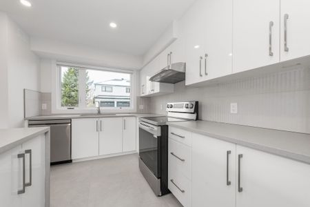 For Lease - 1975 Banff Avenue Unit# A, Hunt Club - South Keys and Area, Ontario - Photo 4