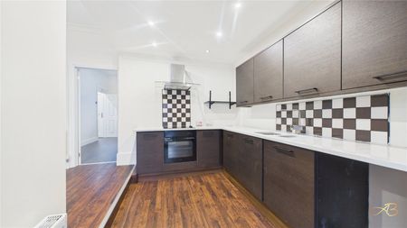 2 Bedroom Terraced - Photo 5