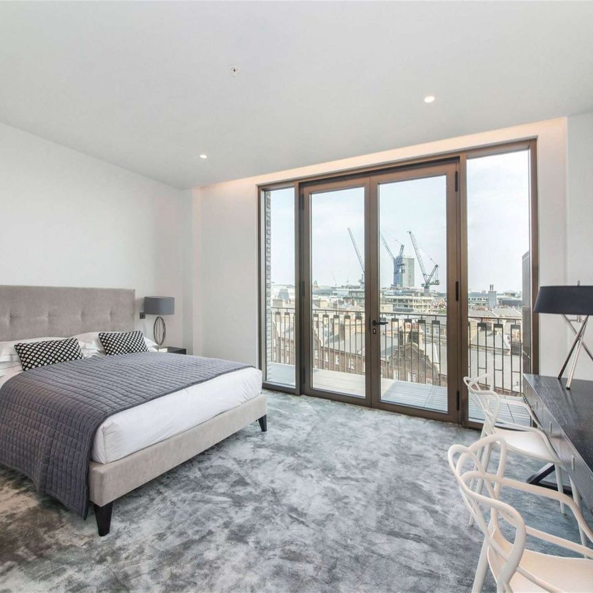 Beautiful south facing 2 bedroom apartment of over 1,600 sq ft, set on the fifth floor of this impressive development, with 24/7 concierge, gym and roof terrace. Available for 6 months. - Photo 1