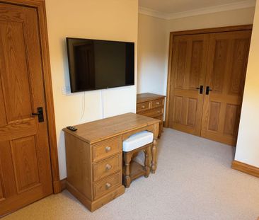 Horsehay Common Spring Village, Telford - Photo 2