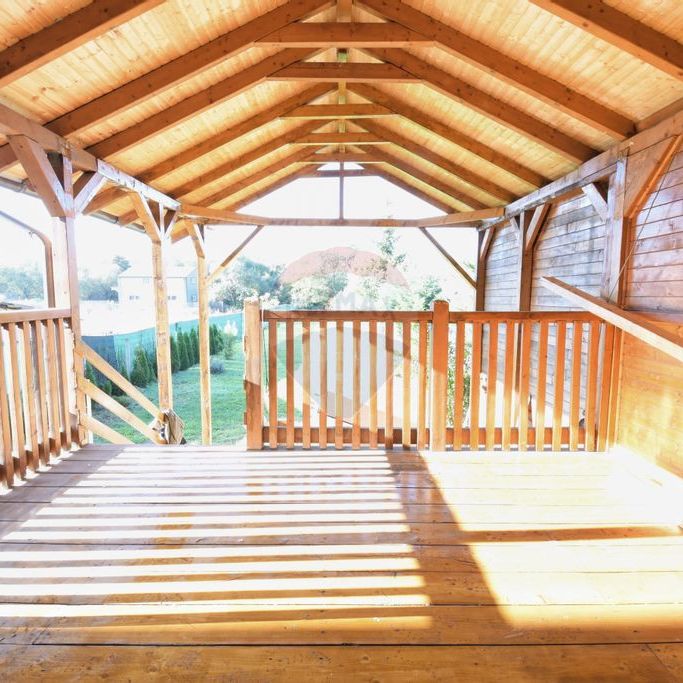 Casa cu 2 camere si 912 mp teren de inchiriat, zona Baciu - Fotografie 1