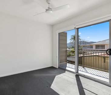 Convenient Location! - Photo 5