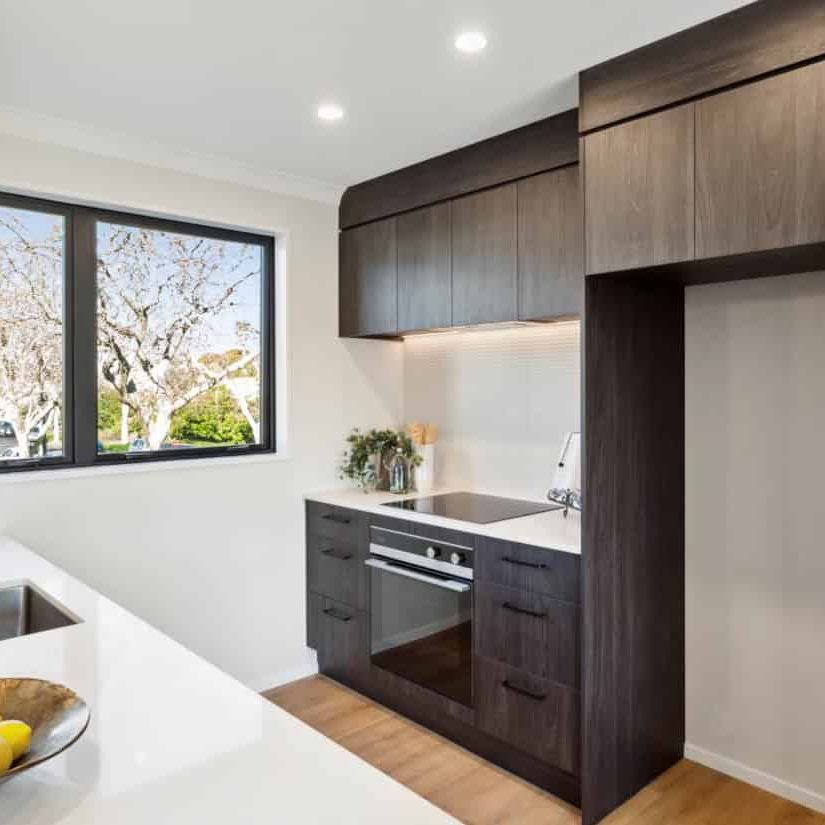 Stylish & Convenient Terrace Townhouse!! - Photo 1