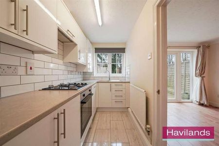 St. Johns Close, London, N14 - Photo 5