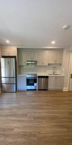 Charming 1 Bedroom Apartment For Rent Downtown Toronto-Rosedale - Photo 3