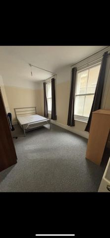 1 bedroom house of multiple occupation to rent - Photo 3