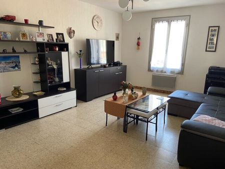 Location Appartement 3 pièces 83m² - Photo 4
