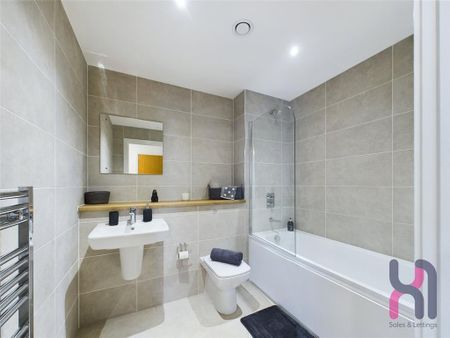 2 bedroom flat to rent - Photo 5