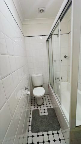 9 Greenknowe Ave-HSA0069, Sydney - Photo 2