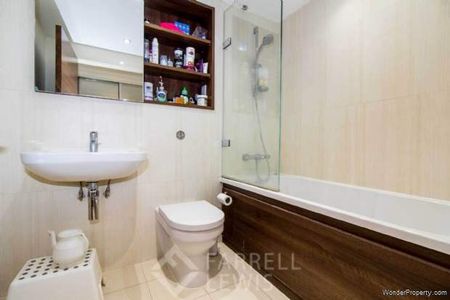 3 bedroom property to rent in London - Photo 5