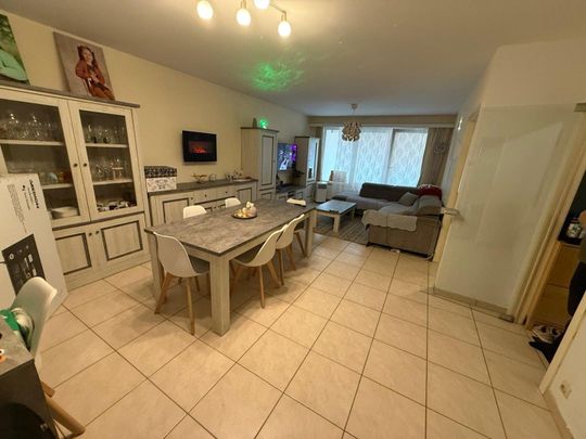 GELIJKVLOERSAPPARTEMENT + TUIN - Photo 1