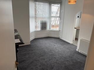 1 bedroom property to rent - Photo 2