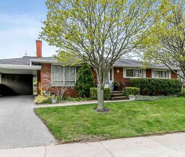 For Lease - 403 Denlow Avenue, Hamilton, Ontario - Photo 1