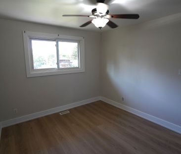 For Lease - 20 Sunrise Drive Unit# UPPER, Kitchener, Ontario - Photo 2