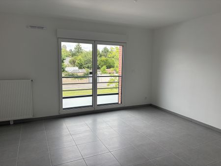 Location Appartement 2 pièces 45m² ORLEANS 45000 - Photo 5