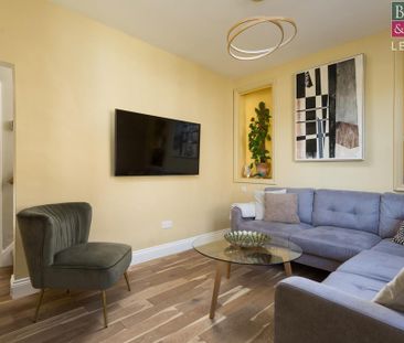 2 bedroom terraced house to rent - Photo 2