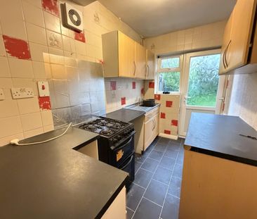 3 bedroom terraced house to rent - Photo 6