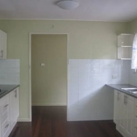 1346 Anzac Avenue, Kallangur QLD 4503 - House For Rent | Domain - Photo 3