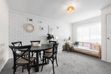 Township Convenience - Photo 2