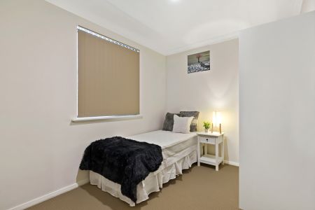 93 Shillington Way, Thornlie WA 6108 - House For Rent | Domain - Photo 2